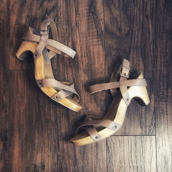 Anthropologie Shoes - ❤️Anthropologie Schuler & Sons Sandals, Tan, 10B